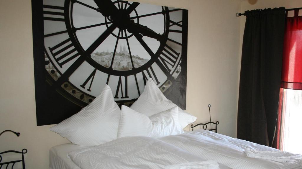 Hinter Den Spiegeln Hotel Heimbach Room photo