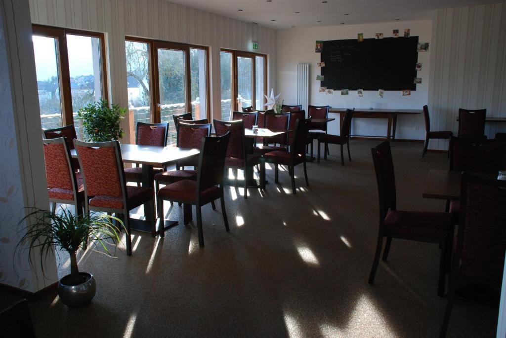 Hinter Den Spiegeln Hotel Heimbach Exterior photo