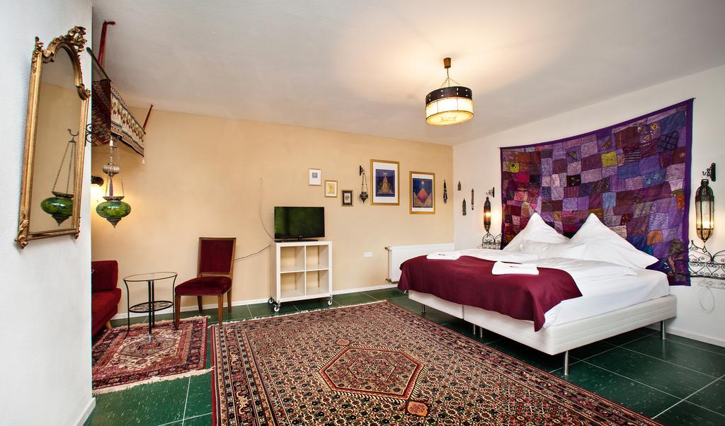 Hinter Den Spiegeln Hotel Heimbach Room photo